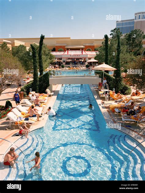 USA, Nevada, people relaxing on pool of Wynn Las Vegas Hotel, elevated view Stock Photo - Alamy