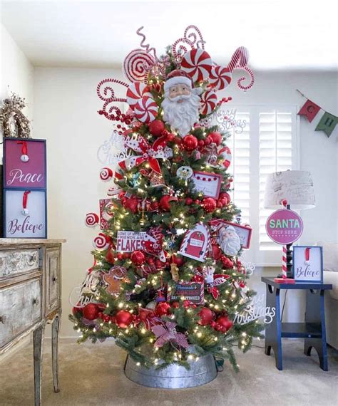 How To Decorate A Candy Christmas Tree - Picky Palate