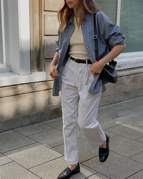 The Normcore Aesthetic: What It Is and 5 Outfit Ideas | Who What Wear