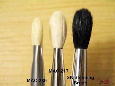 My Makeup Blog: makeup, skin care and beyond: MAC 217 Blending Brush: I Can’t Live, If Livin’ Is ...