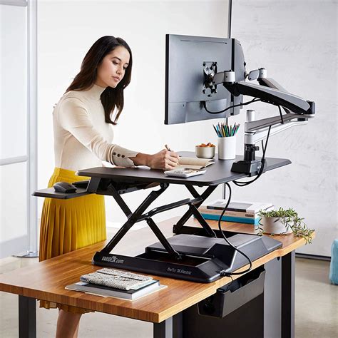 Reasons Why You Should Stand to Work, Use A Adjustable Standing Desk