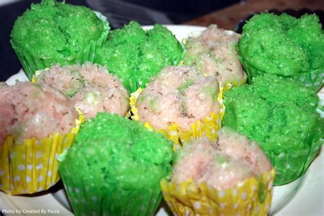 Created By Paula World: FOOD - Kue mangkok (steamed cupcake)