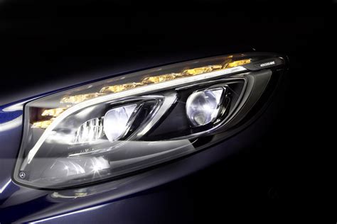 Mercedes-Benz Previews Next-Gen Headlight Tech