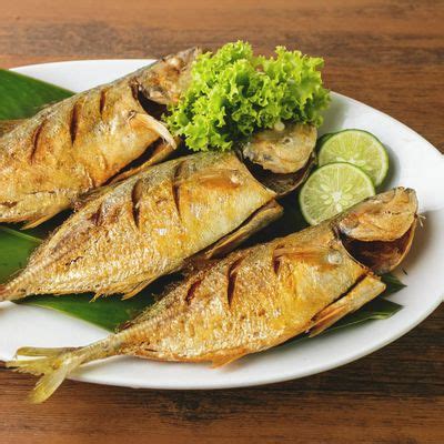 Resep Ikan Kembung Goreng Kuning | Endeus.TV