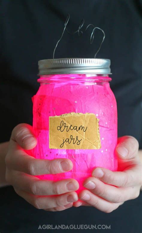 The BFG Movie Dream Jars - A girl and a glue gun