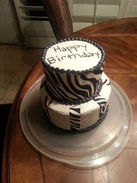 Zebra print cake | Cake, Zebra print cakes, Desserts