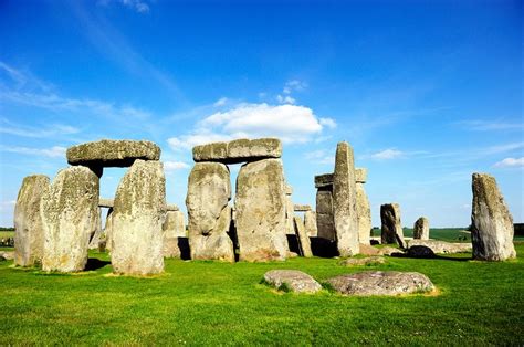 From London to Stonehenge: 4 Best Ways to Get There | PlanetWare