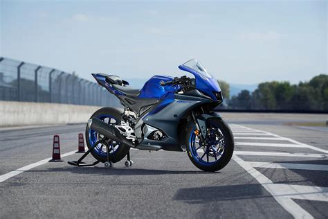 YAMAHA R125 (2023-on) Review