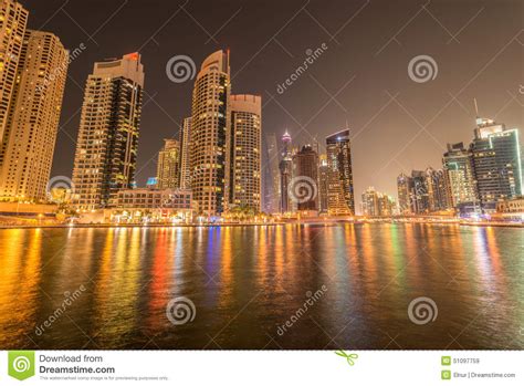 Dubai marina skyscrapers editorial stock image. Image of middle - 51097759