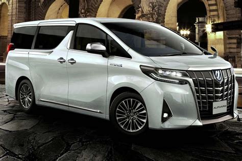 Toyota Alphard Hybrid now available in Singapore - Online Car Marketplace for Used & New Cars