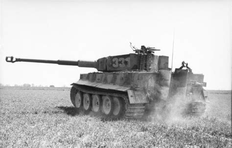 File:Bundesarchiv Bild 101I-299-1805-12, Nordfrankreich, Panzer VI (Tiger I).jpg - Wikimedia Commons