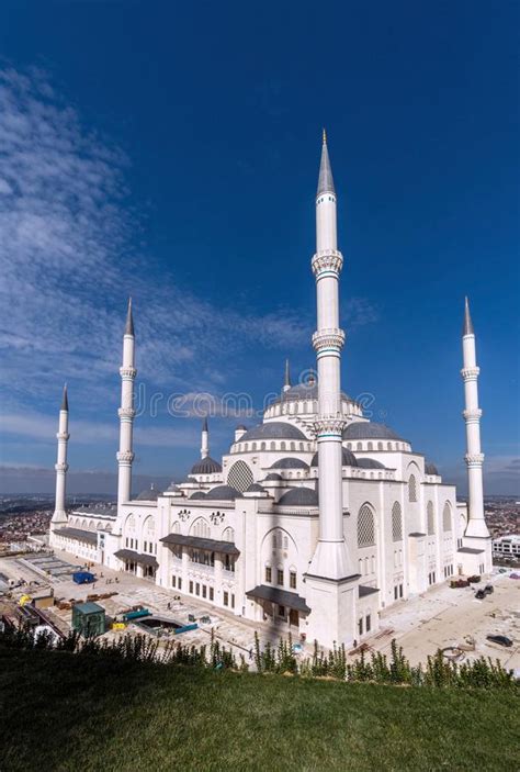 Istanbul camlica mosque stock photo. Image of minarets - 141102694