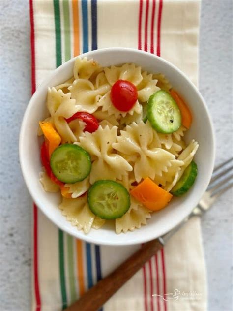 Easy French Vinaigrette Pasta Salad - A simple meatless pasta salad.