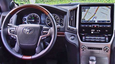 Toyota Land Cruiser Vx V8 Interior