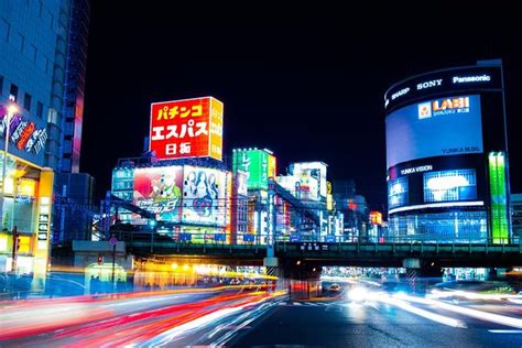 Tokyo Night Photography Tour with Professional Guide 2024