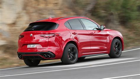 REVIEW: Alfa Romeo Stelvio Q - Torquecafe.com