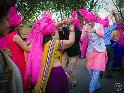 The Nagin Dance Routine: 4 Ways In Which This Is A Part Of Every Indian Wedding