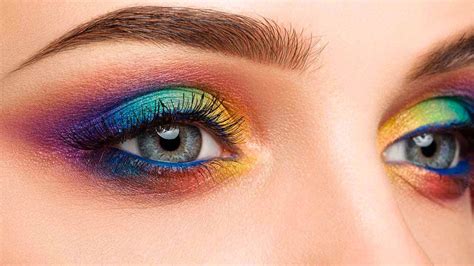 Colorful Makeup Looks | Saubhaya Makeup