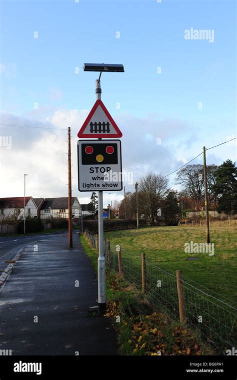 Level crossing warning sign hi-res stock photography and images - Alamy