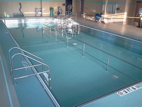 Stainless steel hospital therapy pool - Superior Swim Systems