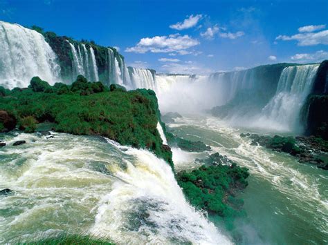 World Visits: Tour to Iguazu Falls in Brazil Cool Place