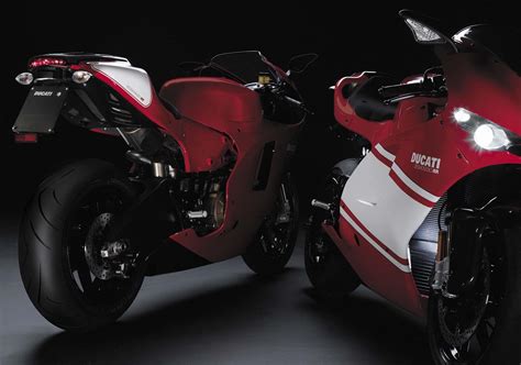 Ducati Desmosedici Wallpapers - Wallpaper Cave