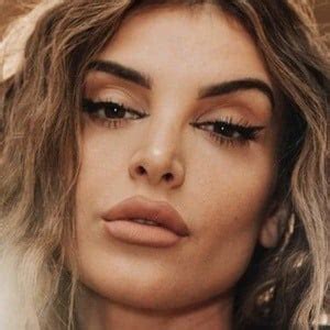 Hana Giraldo - Bio, Facts, Family | Famous Birthdays