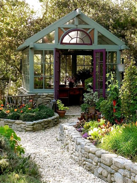 Small Greenhouse Planting Ideas