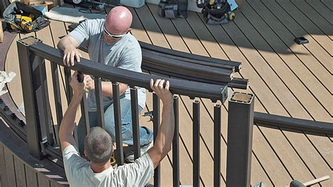 Installing a Curved Railing On a Curved Deck - Fine Homebuilding