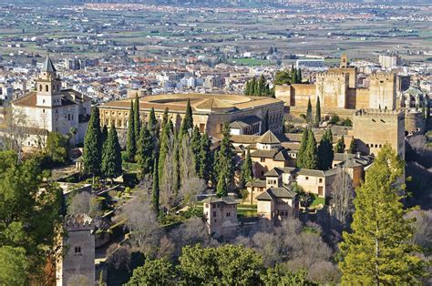 Alhambra | Palace, Fortress, Facts, Map, & Pictures | Britannica