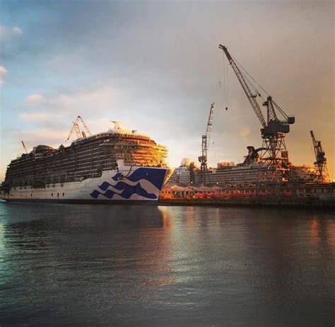 Latest Construction Photos of 3 Huge Cruise Ships