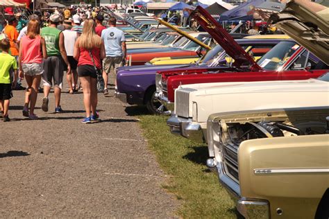 Giant Mopar Car Show Photo Gallery From Carlisle!