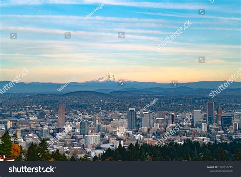 Portland Oregon Skyline Stock Photo 1262615245 | Shutterstock