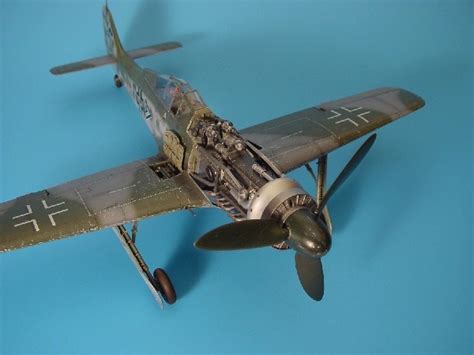 Scalehobbyist.com: Focke Wulf Fw-190d-9 Engine Set by Aires