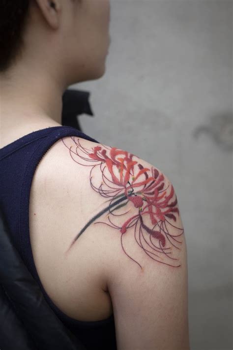 Lycoris radiata | Tattoos, Red tattoos, Pretty tattoos