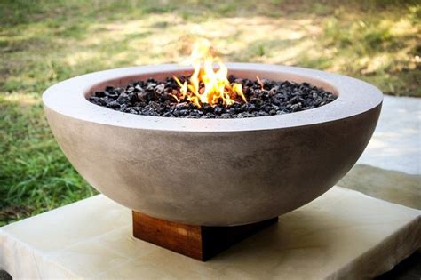 Create a Beautiful DIY Concrete Fire Pit for Your Backyard Oasis