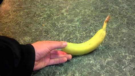 Life Hacks #6 - How To Peel a Banana - YouTube