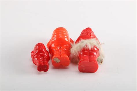 Assorted Santa Figurines | EBTH