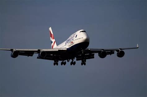 Pictures show final landing for Boeing 747 aircraft at Newquay Airport - Cornwall Live