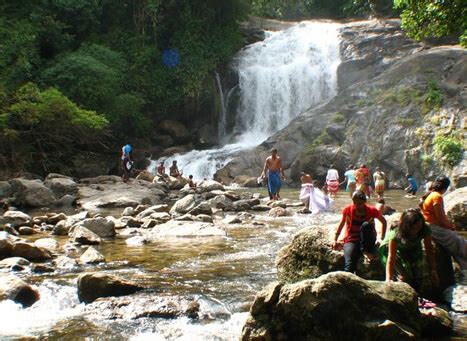 Lakkam Waterfall, Munnar - A Beautiful Place for Nature Lovers