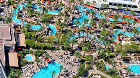 Grand Pool Complex at MGM Grand – Activity Review | Condé Nast Traveler