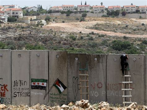 EU 'deeply Concerned' By New Phase Of Israel Separation Wall - i24NEWS