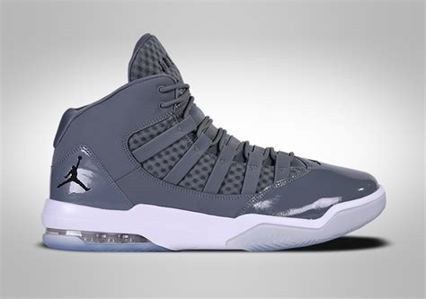 NIKE AIR JORDAN MAX AURA COOL GREY