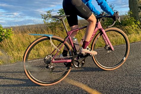 DT Swiss Affordable Aero Aluminum Wheels Bring Aerodynamic Gains: E 1800 Review - Bikerumor