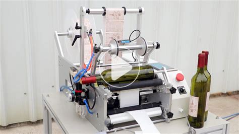 What Machine Is Used To Put Labels on Bottles – SUNHANPACK