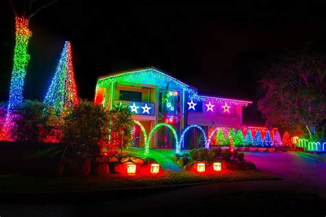 40 Outdoor Christmas Lights Decorating Ideas - All About Christmas