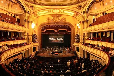 Hanoi Opera House: History, Opening Hours and Ticket Price