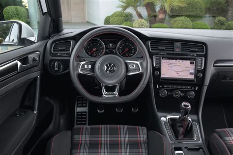 New Golf GTI - Interior – ergonomics and configuration | Volkswagen ...