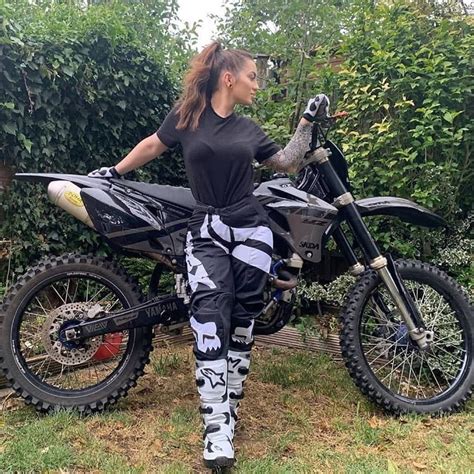 Pin on Girl Rider | Motocross girls, Motocross outfits, Womens dirt bike gear