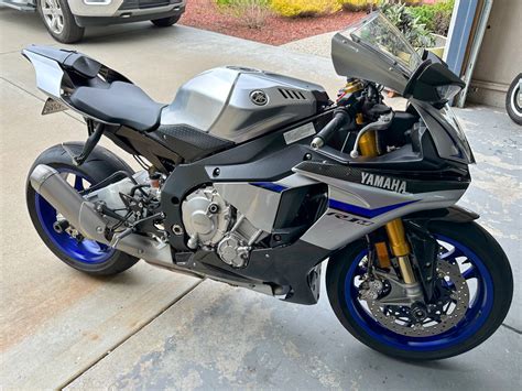 2016 Yamaha R1M With 823 Miles – Iconic Motorbike Auctions